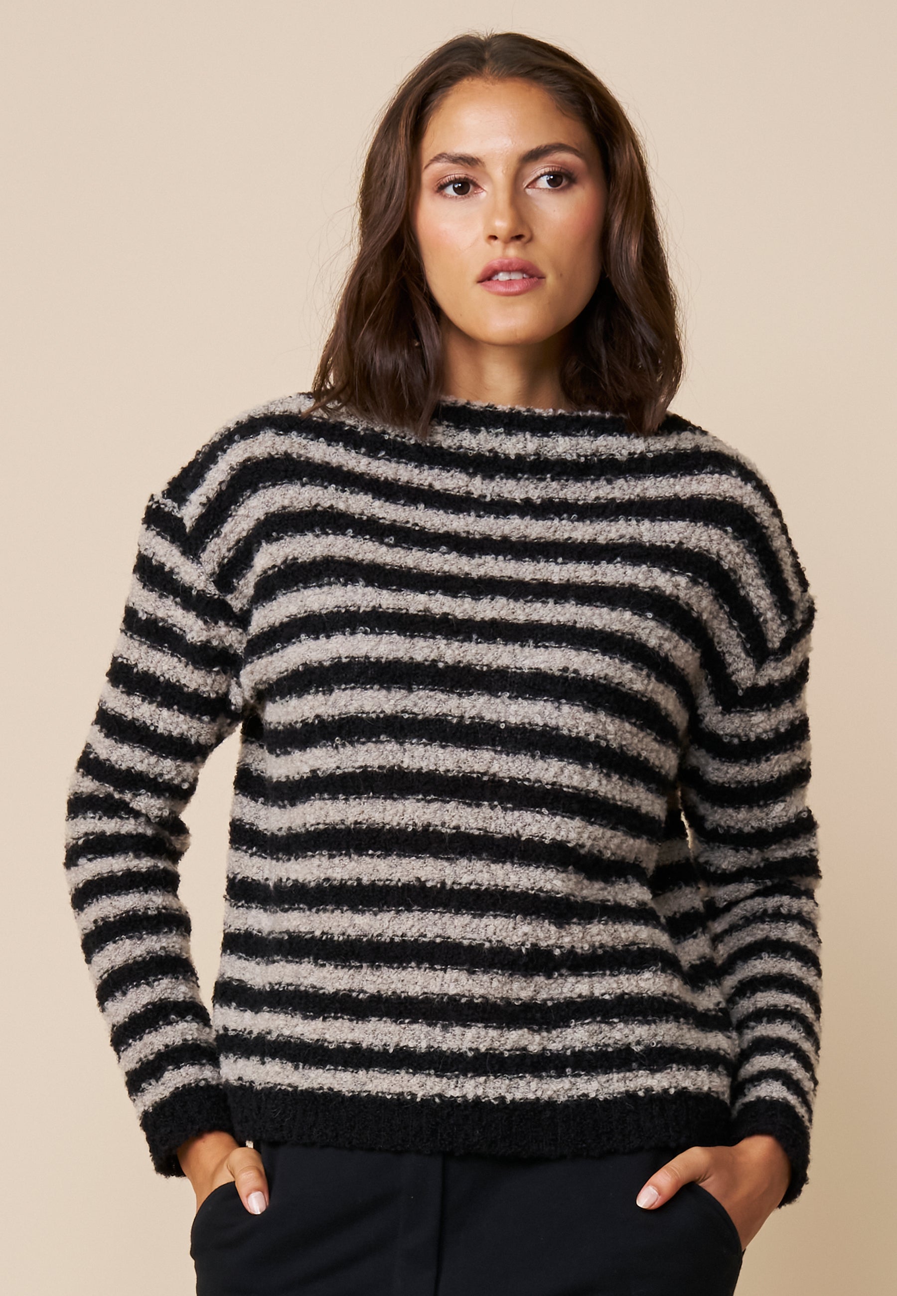 pullover-boucle-damen-braun-bio-wolle