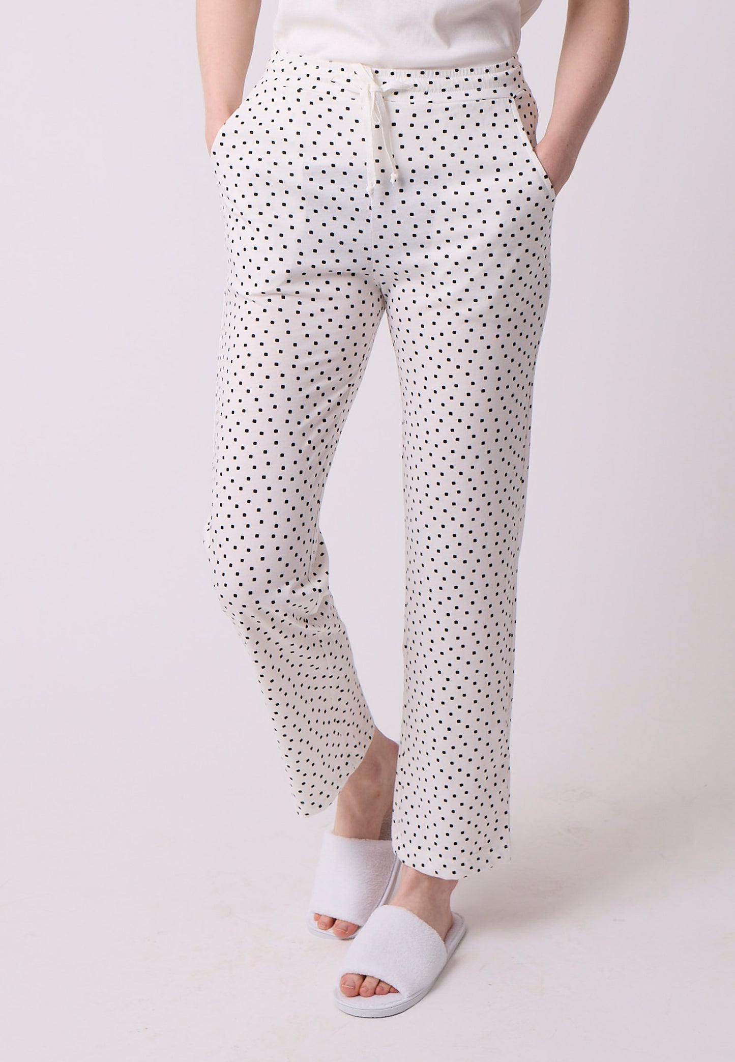 Pyjamahose, Modell Juna
