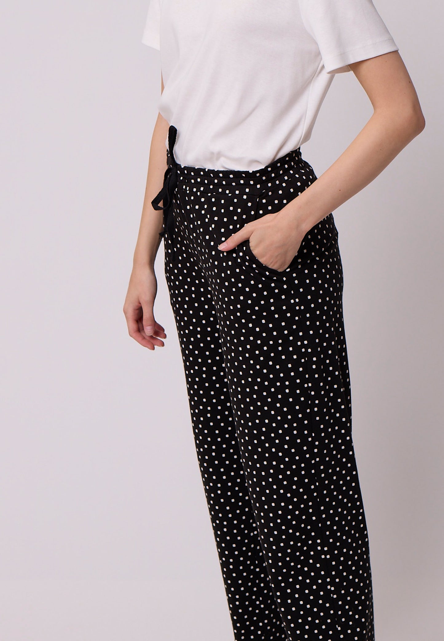 Pyjamahose, Modell Juna