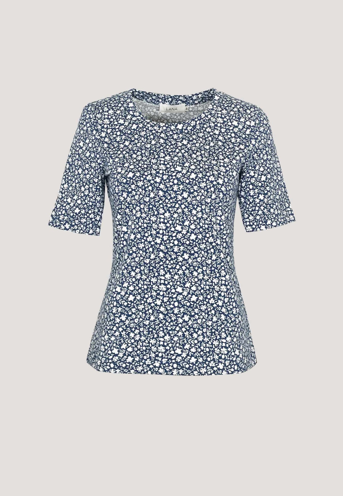 Shirt, Modell Vinnie mit blau-weißem Blumenprint, kurzen Ärmeln und leicht taillierter Passform aus angenehm weichem Stoff