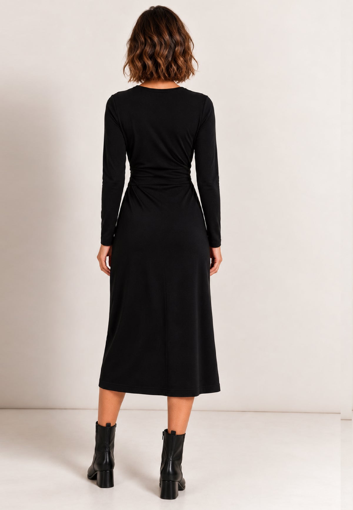 Kleid, Modell June