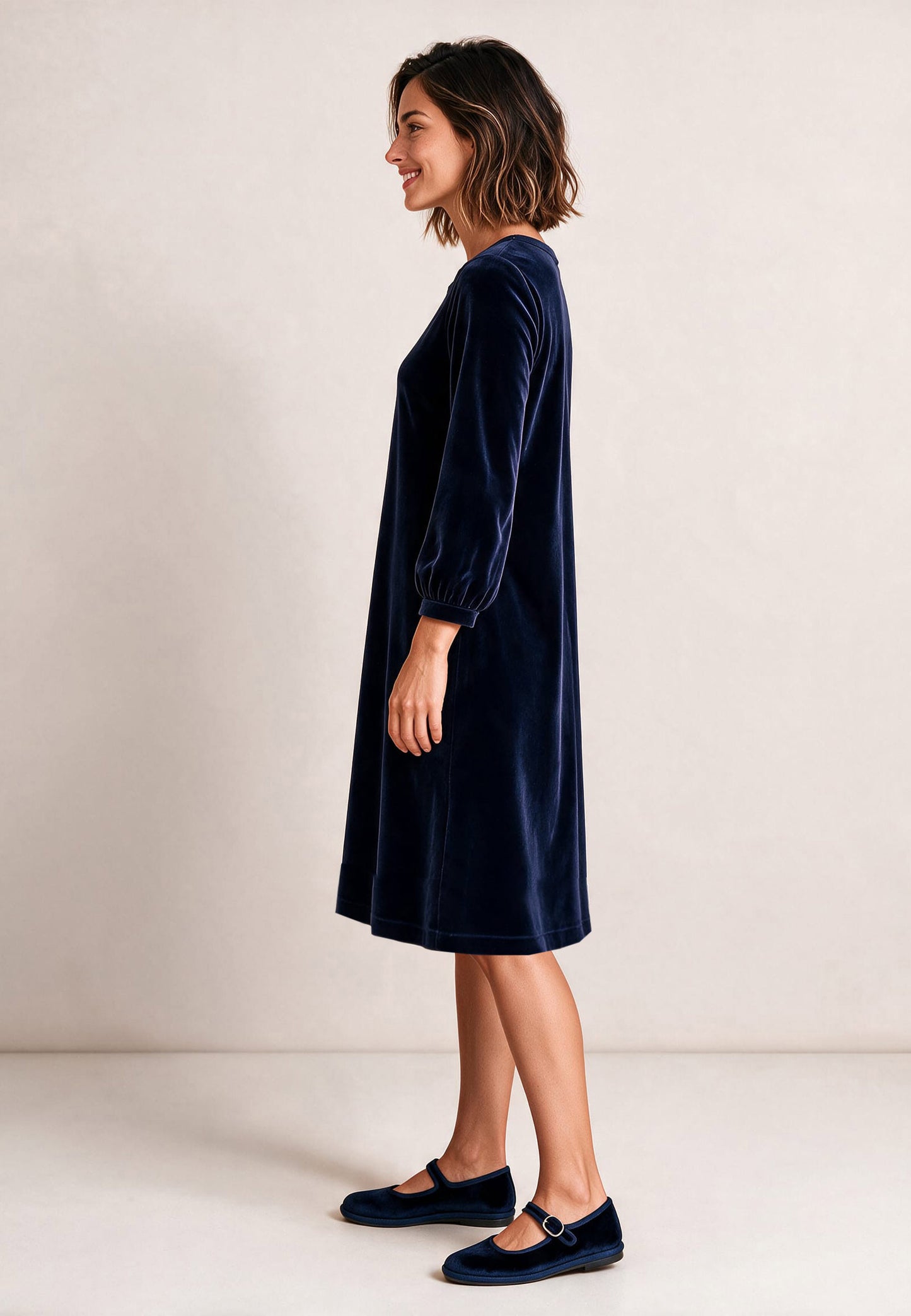 Samtkleid, Modell Isolde