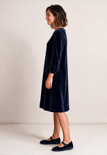 Samtkleid, Modell Isolde