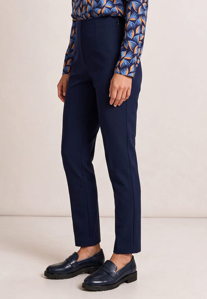 Hose, Modell Nola
