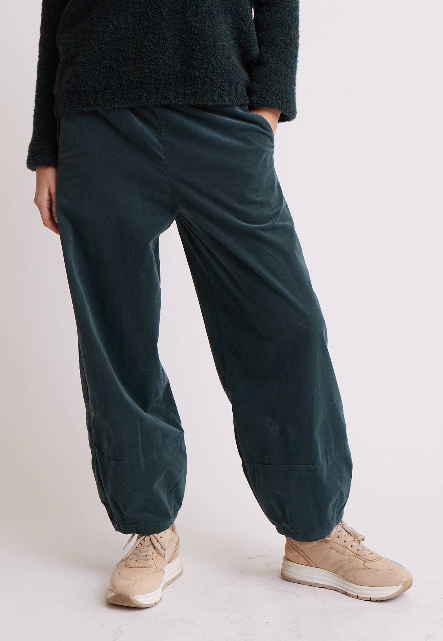 Hose, Modell Kira