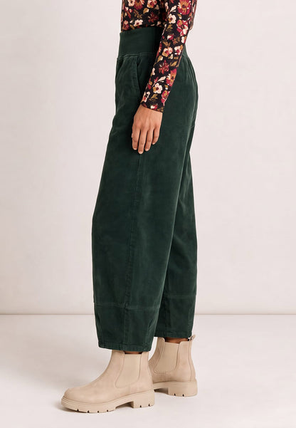 Hose, Modell Kira
