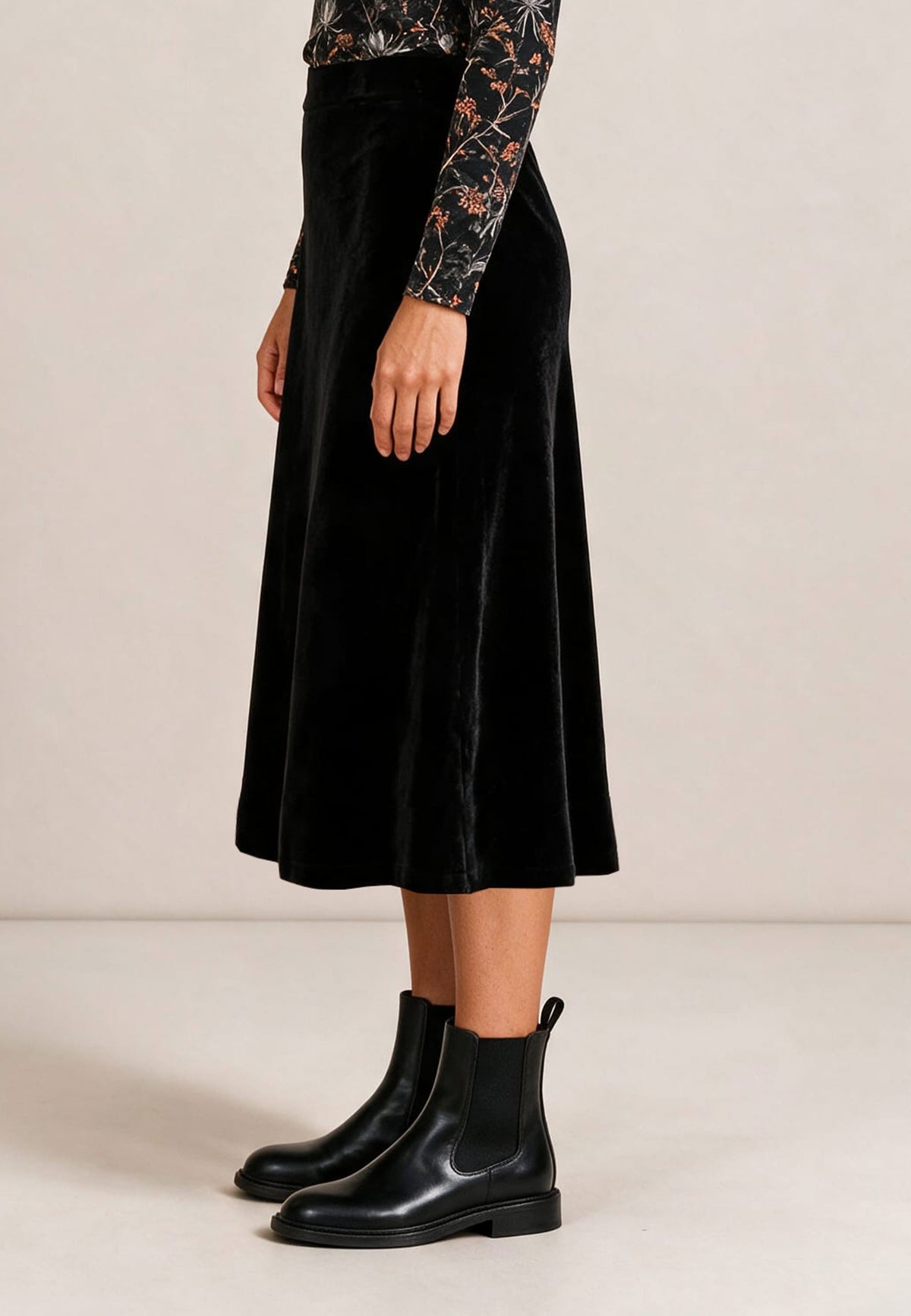 Rock, Modell Tess