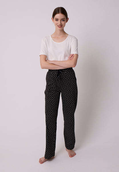 Pyjamahose, Modell Juna