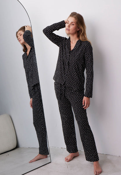 Pyjamahose, Modell Juna